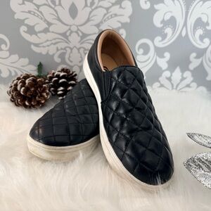 4/$25 •‎ STQ Quilted Black Slip On Shoes